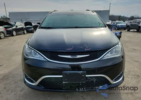 2018 Chrysler Pacifica Touring L Plus z USA, uszkodzony, nr VIN 2C4RC1EG2JR182396